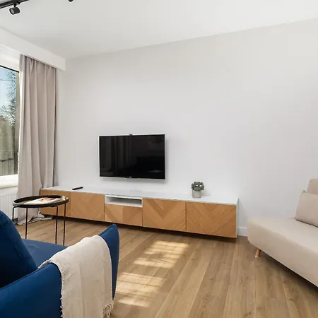 Trendy & Modern Studio Winiarska With Parking By Renters 아파트 포즈난