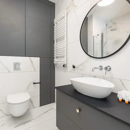 Trendy & Modern Studio Winiarska With Parking By Renters Apartment