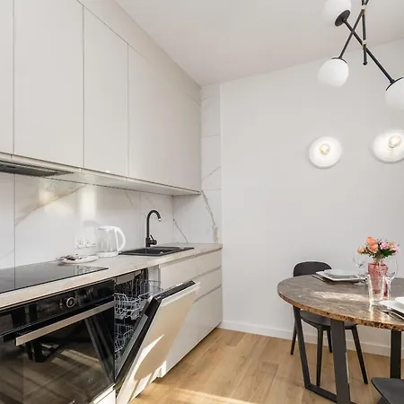 Trendy & Modern Studio Winiarska With Parking By Renters Apartment *